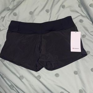 Lululemon run times LR shorts 4” lined